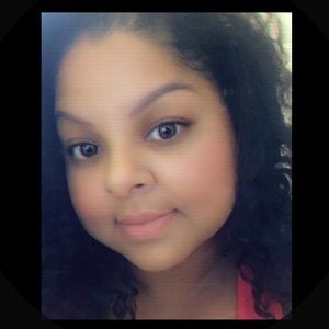 Meet your Posher, Evelyn